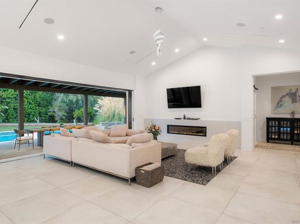 16947 Avenida Luis, Rancho Santa Fe CA 92067