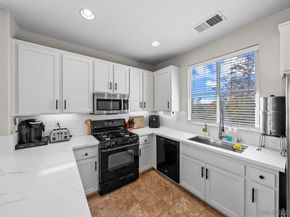 1613 Yellow Pine Pl, Chula Vista CA 91915