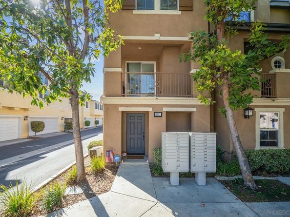 1613 Yellow Pine Pl, Chula Vista CA 91915