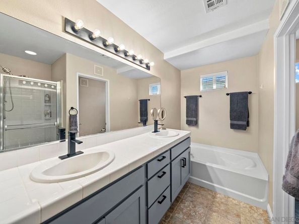 1613 Yellow Pine Pl, Chula Vista CA 91915