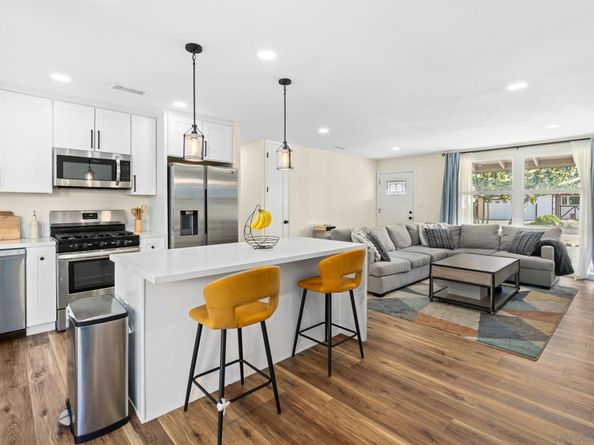 6992 Renkrib Avenue, San Diego CA 92119