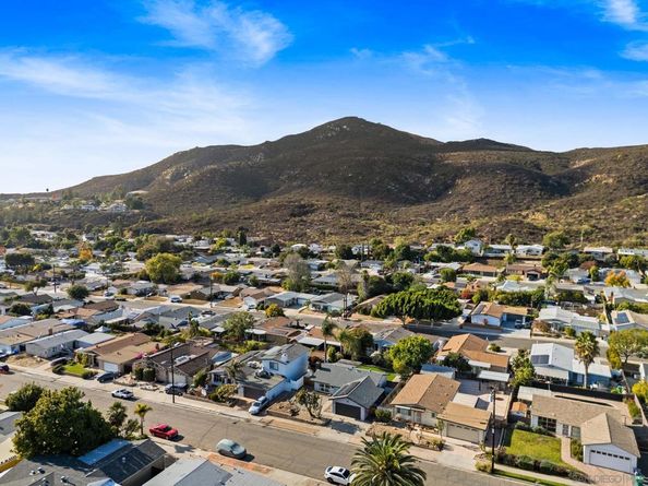 6992 Renkrib Avenue, San Diego CA 92119