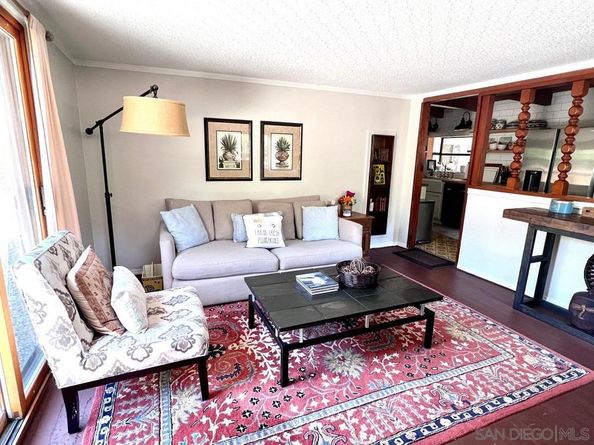 20135 Elm Ln, Escondido CA 92029