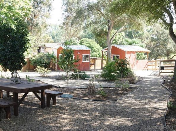 20135 Elm Ln, Escondido CA 92029