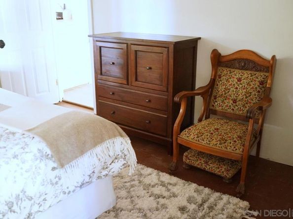 20135 Elm Ln, Escondido CA 92029