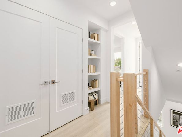 6121 Marbella Place, Los Angeles CA 90038