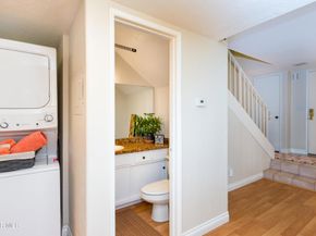 27448 Country Glen Road, Agoura Hills CA 91301