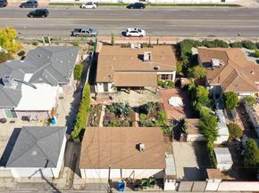7639 Whitsett Avenue, North Hollywood CA 91605