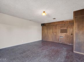 7639 Whitsett Avenue, North Hollywood CA 91605