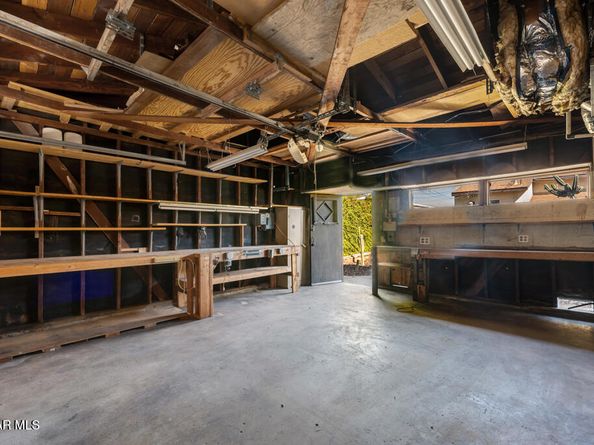 7639 Whitsett Avenue, North Hollywood CA 91605