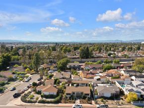 7639 Whitsett Avenue, North Hollywood CA 91605