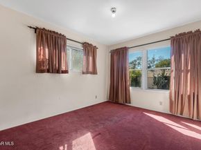 7639 Whitsett Avenue, North Hollywood CA 91605
