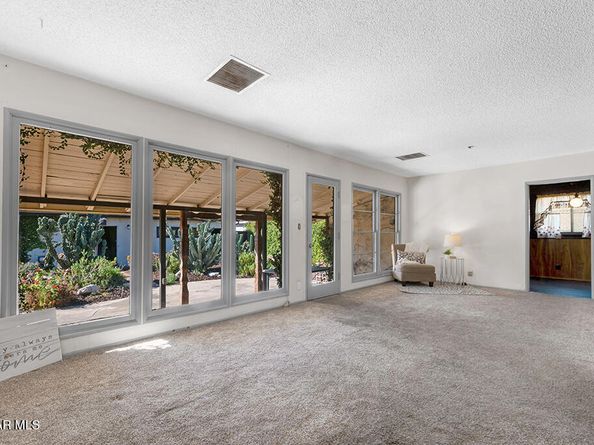 7639 Whitsett Avenue, North Hollywood CA 91605