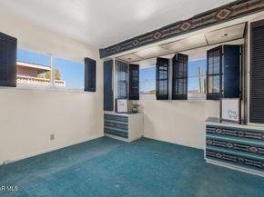 7639 Whitsett Avenue, North Hollywood CA 91605