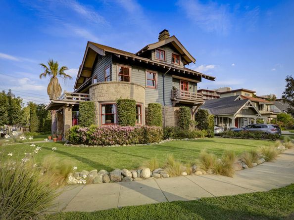 2102 W 24th Street, Los Angeles CA 90018