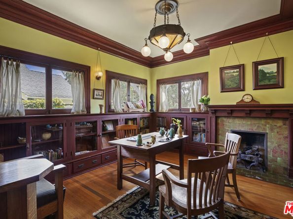2102 W 24th Street, Los Angeles CA 90018