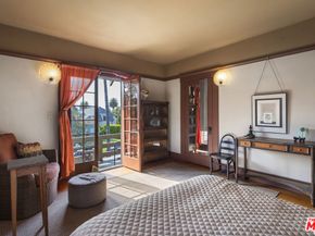 2102 W 24th Street, Los Angeles CA 90018