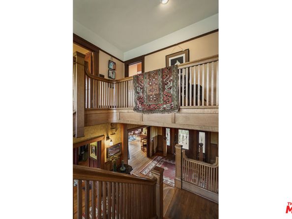 2102 W 24th Street, Los Angeles CA 90018