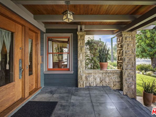 2102 W 24th Street, Los Angeles CA 90018