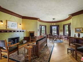 2102 W 24th Street, Los Angeles CA 90018