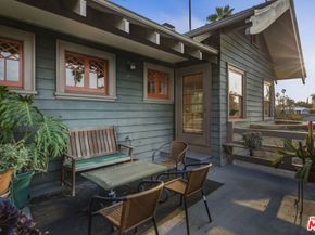 2102 W 24th Street, Los Angeles CA 90018