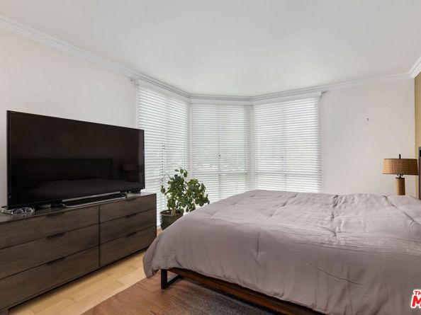 8530 Holloway Drive 315, West Hollywood CA 90069