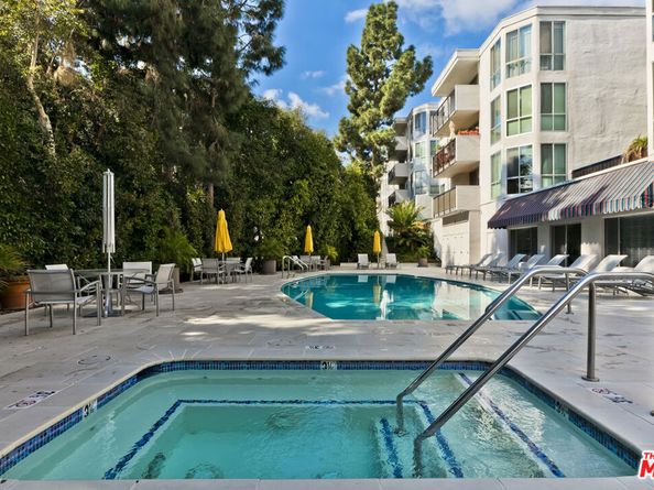 8530 Holloway Drive 315, West Hollywood CA 90069