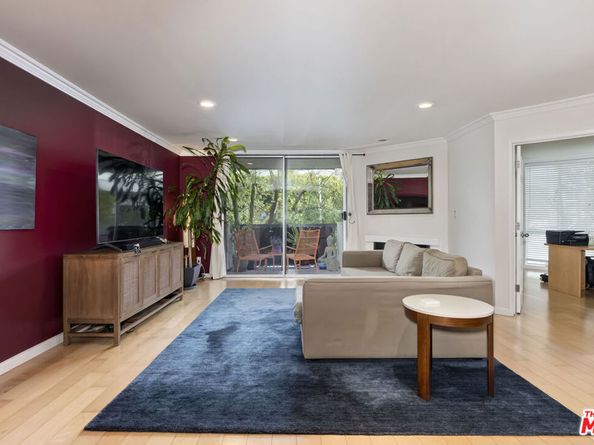 8530 Holloway Drive 315, West Hollywood CA 90069