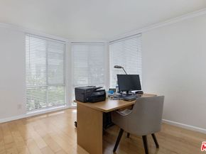 8530 Holloway Drive 315, West Hollywood CA 90069