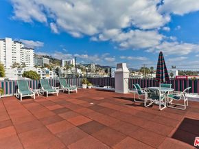 8530 Holloway Drive 315, West Hollywood CA 90069