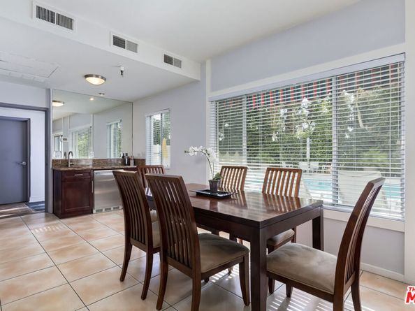 8530 Holloway Drive 315, West Hollywood CA 90069