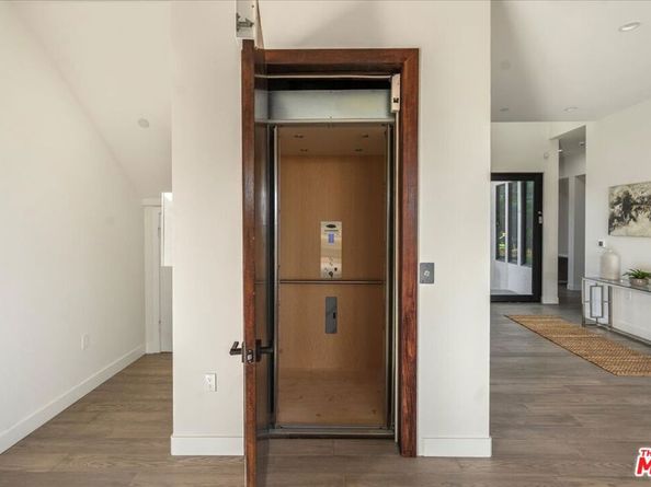 5675 Calpine Drive, Malibu CA 90265