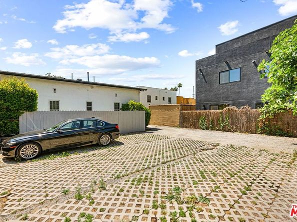 617 Micheltorena Street, Los Angeles CA 90026