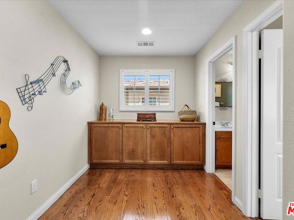 3618 W Luther, Inglewood CA 90305