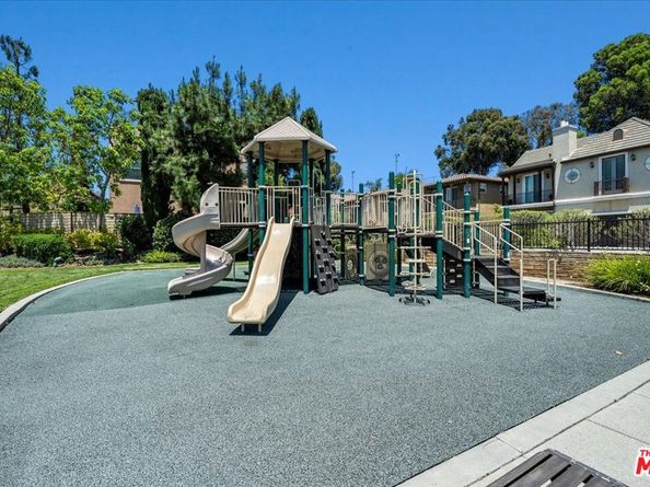 3618 W Luther, Inglewood CA 90305