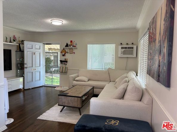 140 N Pass Avenue, Burbank CA 91505