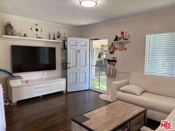 140 N Pass Avenue, Burbank CA 91505