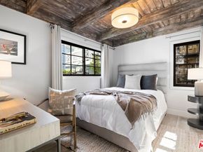 305 Grand Canal, Newport Beach CA 92662