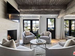 305 Grand Canal, Newport Beach CA 92662