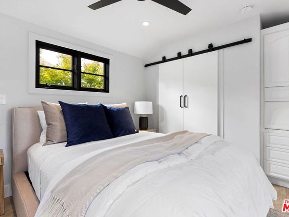 305 Grand Canal, Newport Beach CA 92662