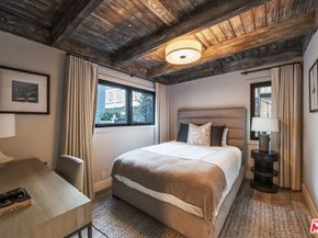 305 Grand Canal, Newport Beach CA 92662