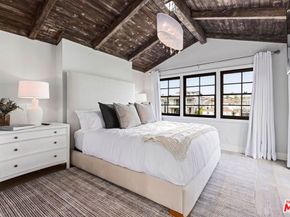 305 Grand Canal, Newport Beach CA 92662