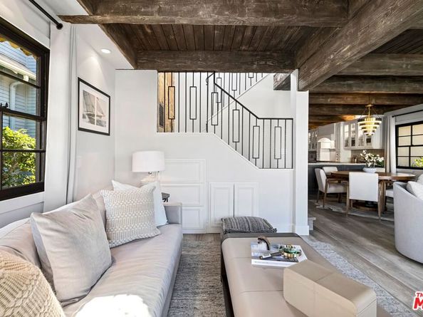 305 Grand Canal, Newport Beach CA 92662