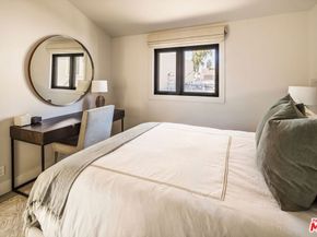 305 Grand Canal, Newport Beach CA 92662