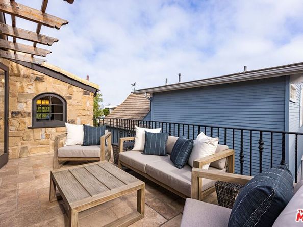 305 Grand Canal, Newport Beach CA 92662
