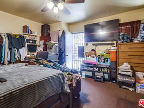 7220 10th Avenue, Los Angeles CA 90043