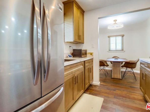 7220 10th Avenue, Los Angeles CA 90043