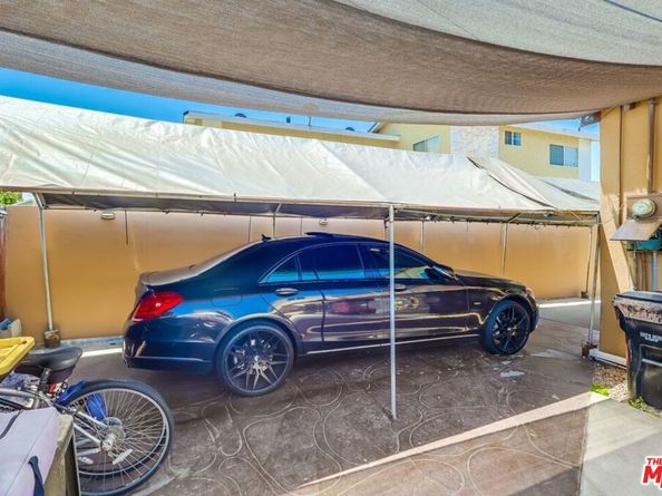 7220 10th Avenue, Los Angeles CA 90043