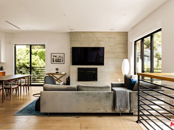 8446 Kirkwood Drive, Los Angeles CA 90046