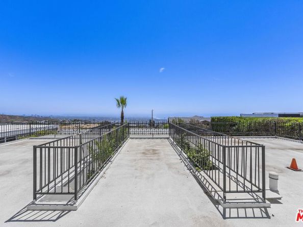 16647 Charmel Lane, Pacific Palisades CA 90272